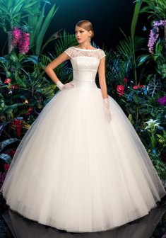 Свадебное платье Гелана-К54894. С пышной юбкой, длинное без шлейфа.